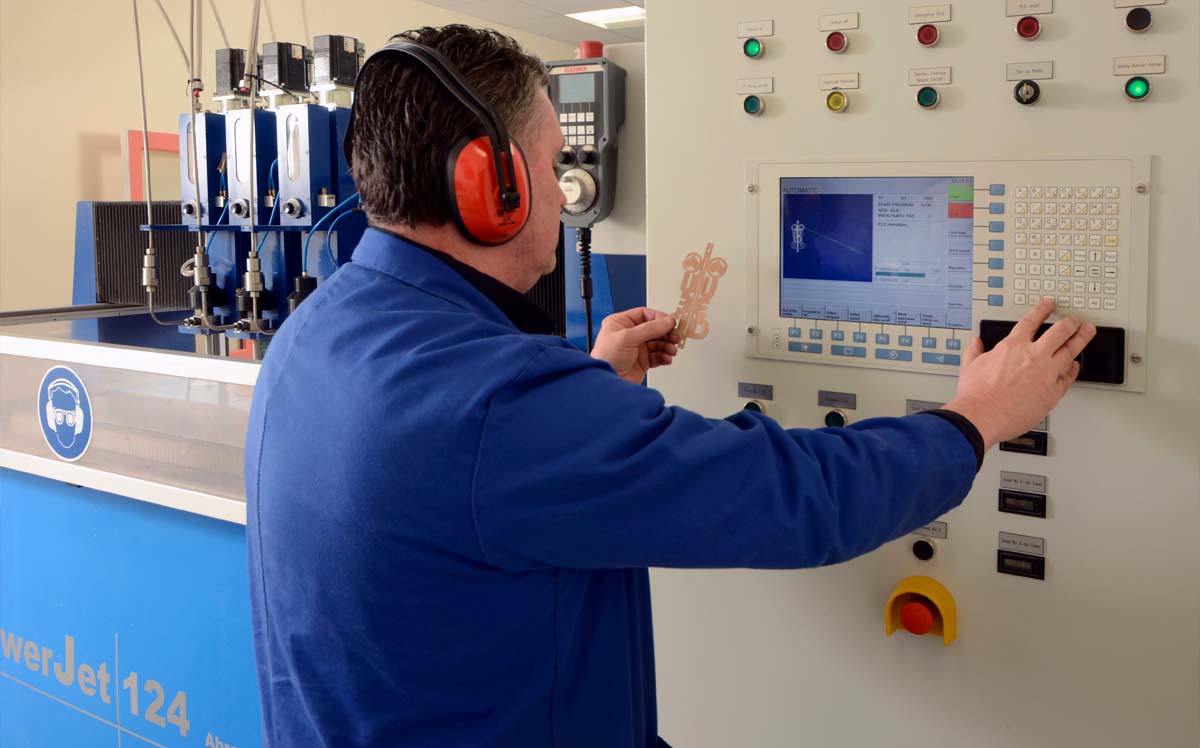 Water-Jet Cutting Machines